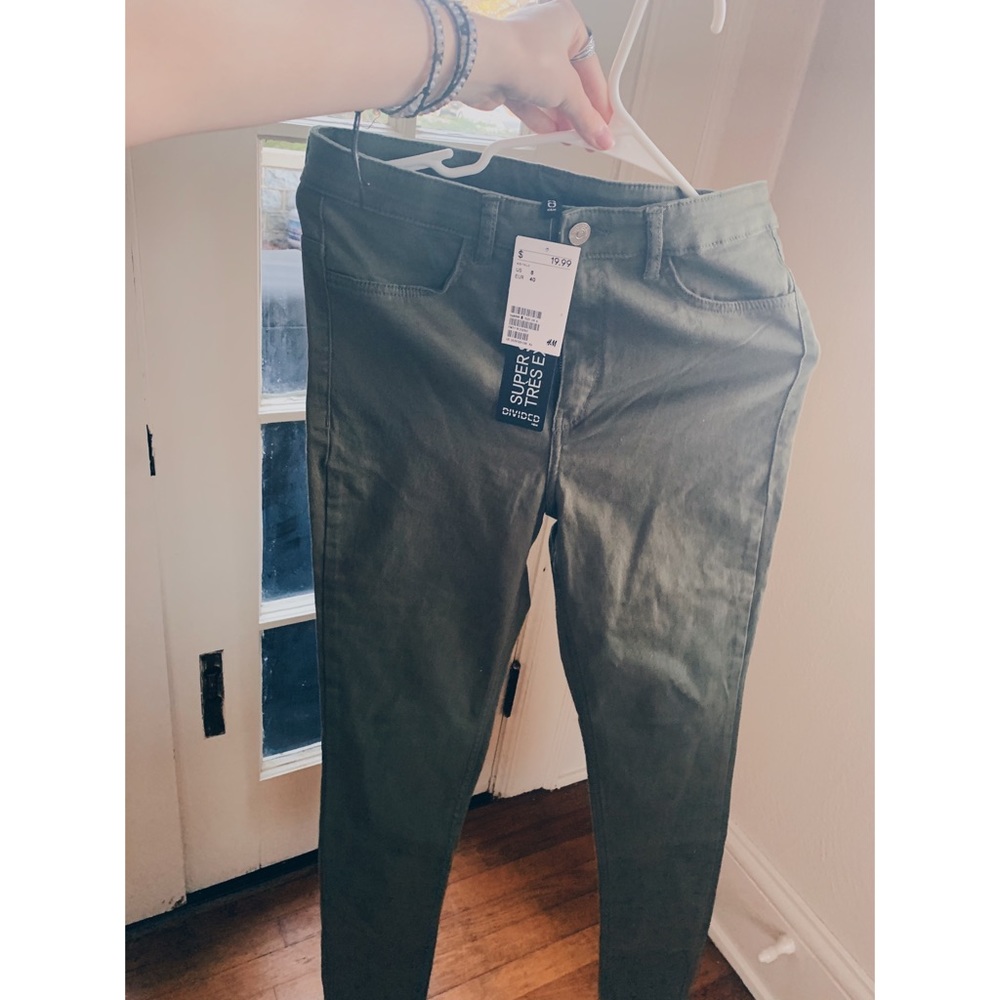 BRAND NEW OLIVE GREEN SKINNY JEANS HIGH WAISTED//